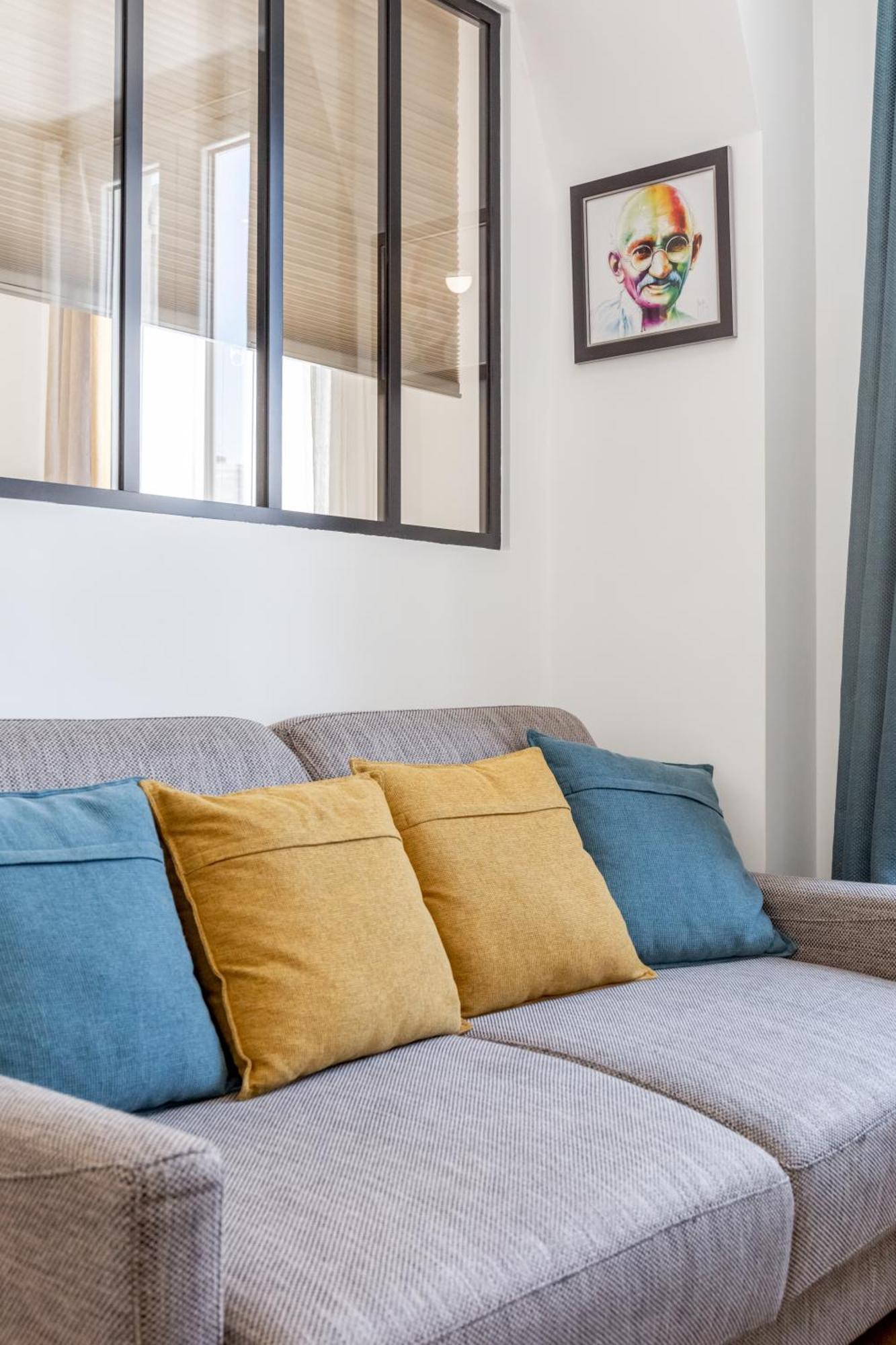 Cosy 2 Pieces Champs-elysees-defense Apartment